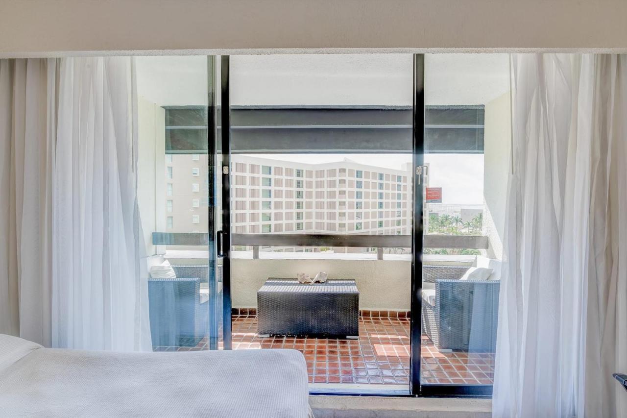 Condos In Prime Cancun Location Plus 3 Pools Εξωτερικό φωτογραφία